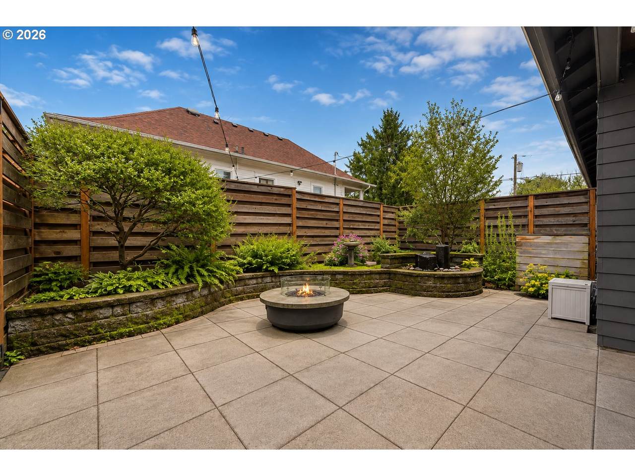 https://bt-photos.global.ssl.fastly.net/portland/orig_boomver_1_459750802-2.jpg