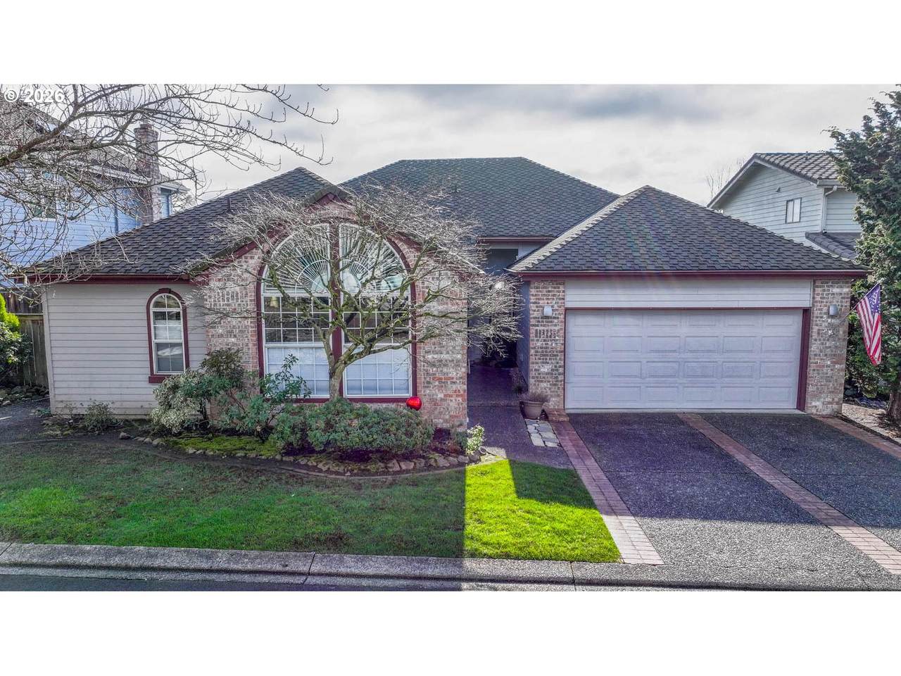 13721 36TH St - Photo 1