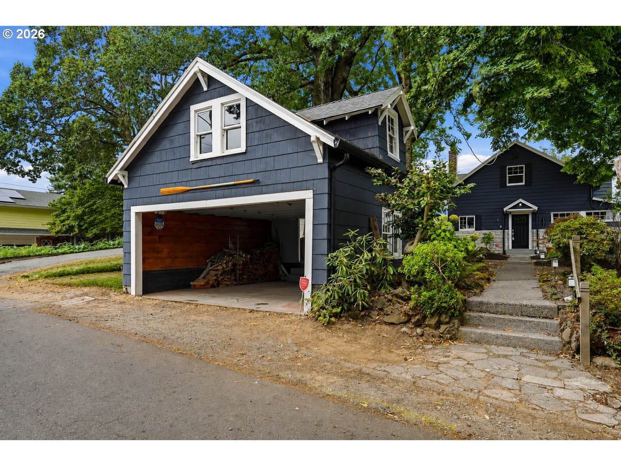 https://bt-photos.global.ssl.fastly.net/portland/1280_boomver_1_461531148-2.jpg