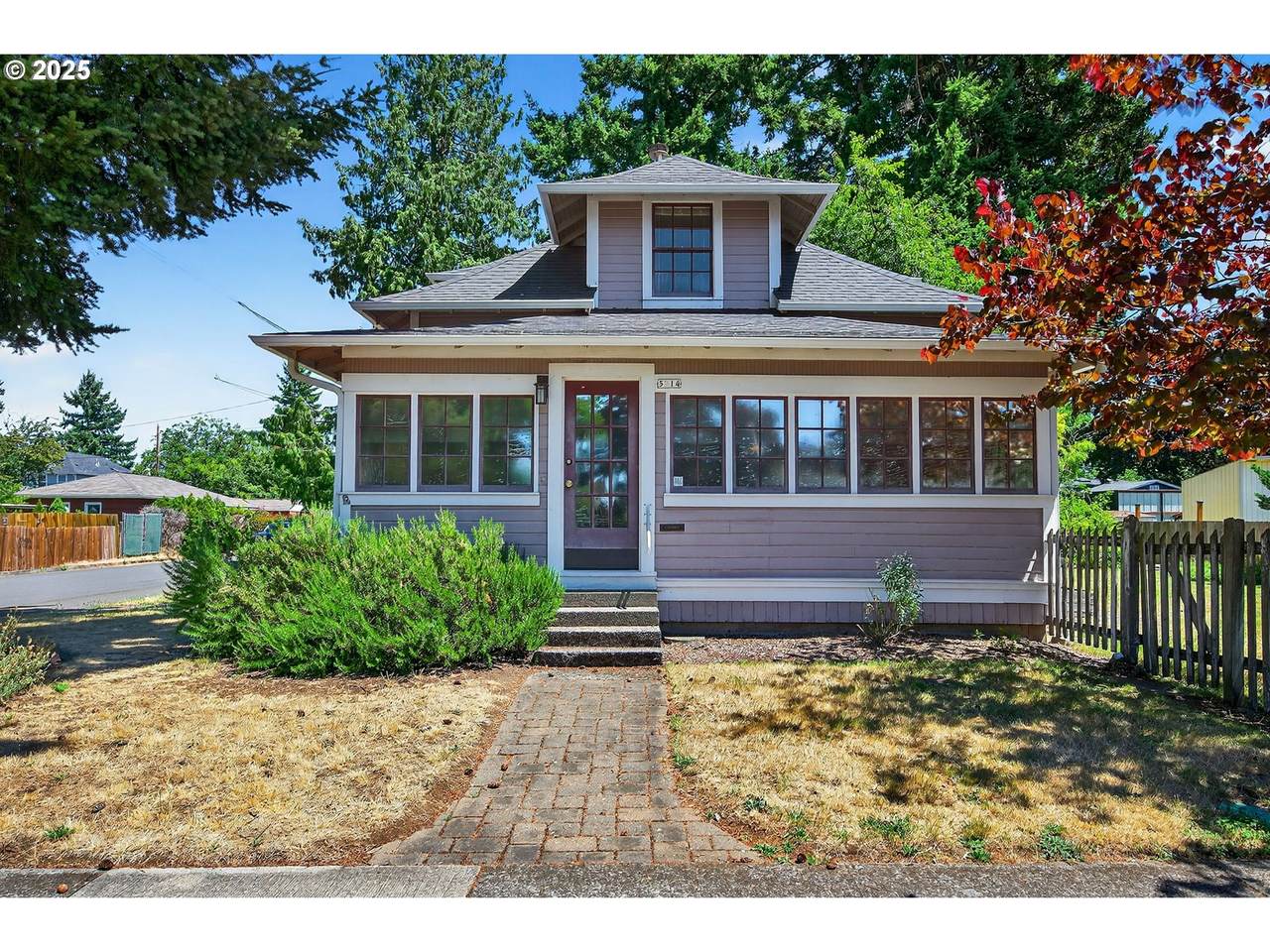 5214 62ND Ave - Photo 1