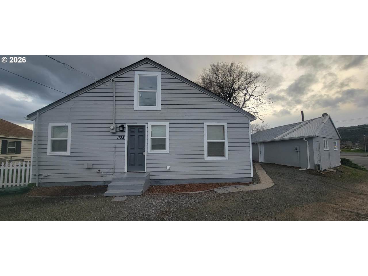 1123 2ND St - Photo 1