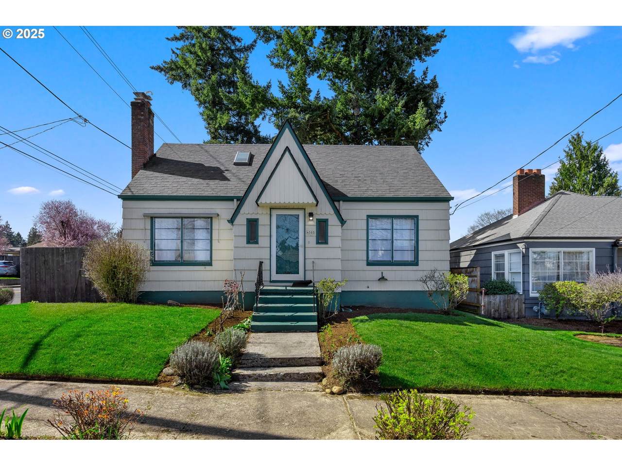4505 40TH Ave - Photo 1