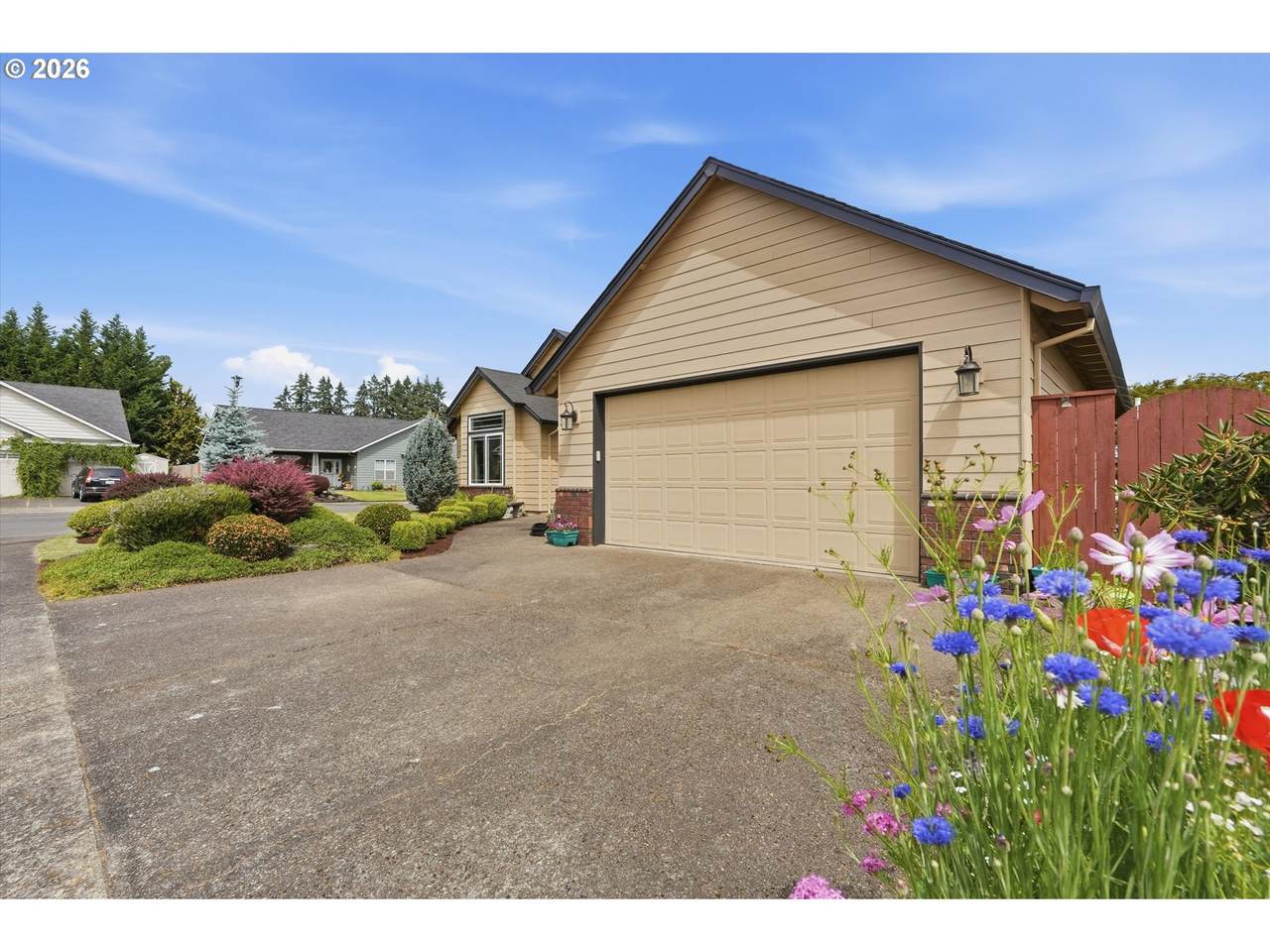 https://bt-photos.global.ssl.fastly.net/portland/1280_boomver_1_463009345-2.jpg