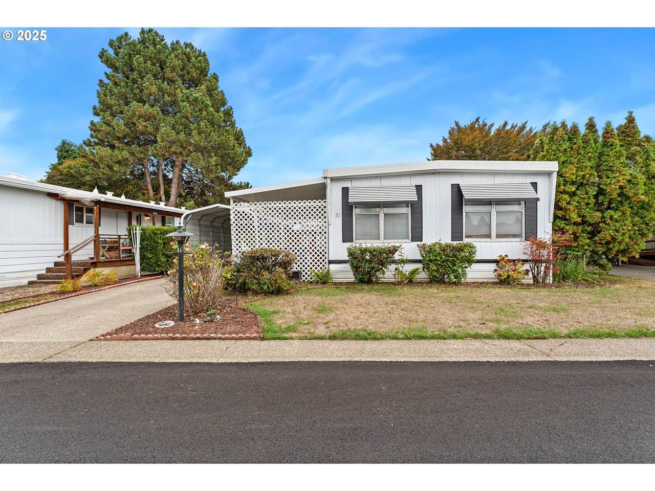 2681 River Rd - Photo 1