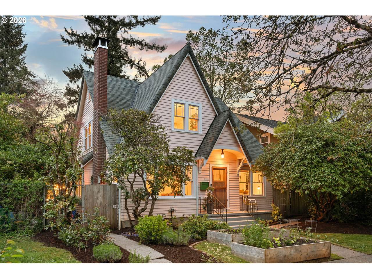5335 Mallory Ave - Photo 1