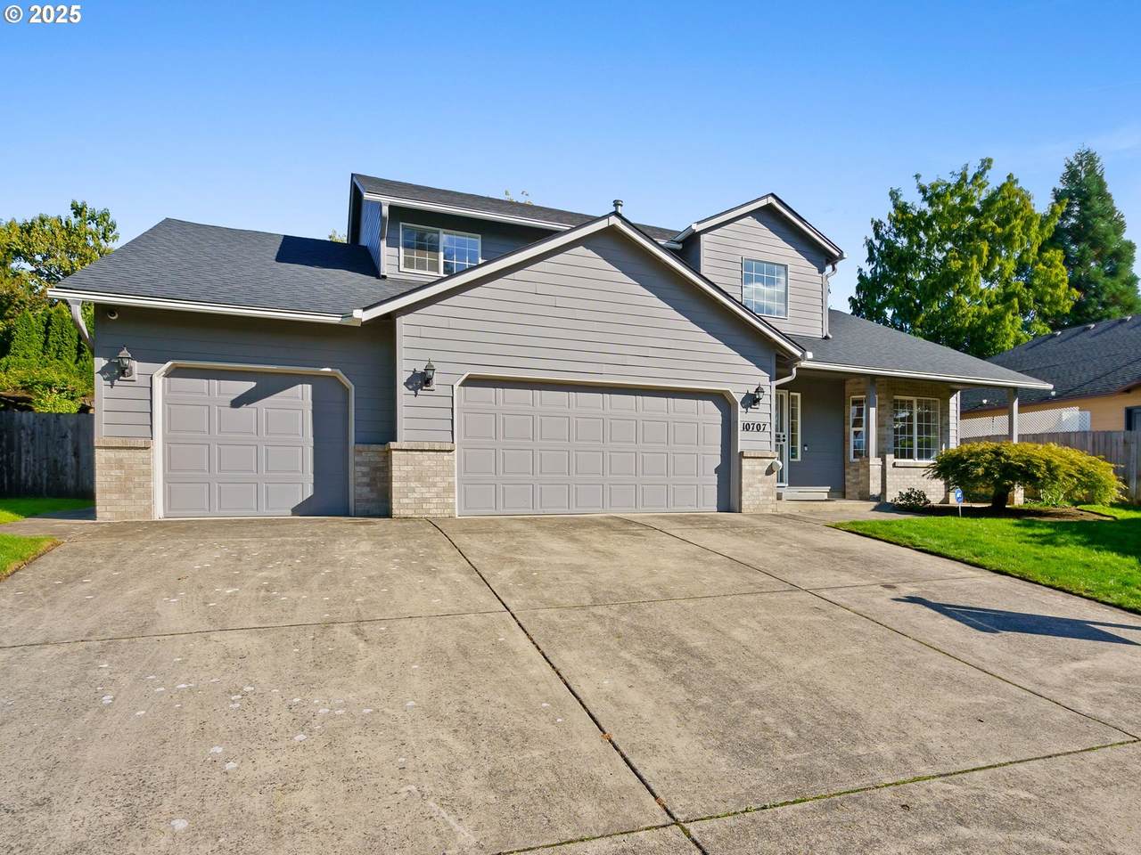 10707 7TH Ave - Photo 1