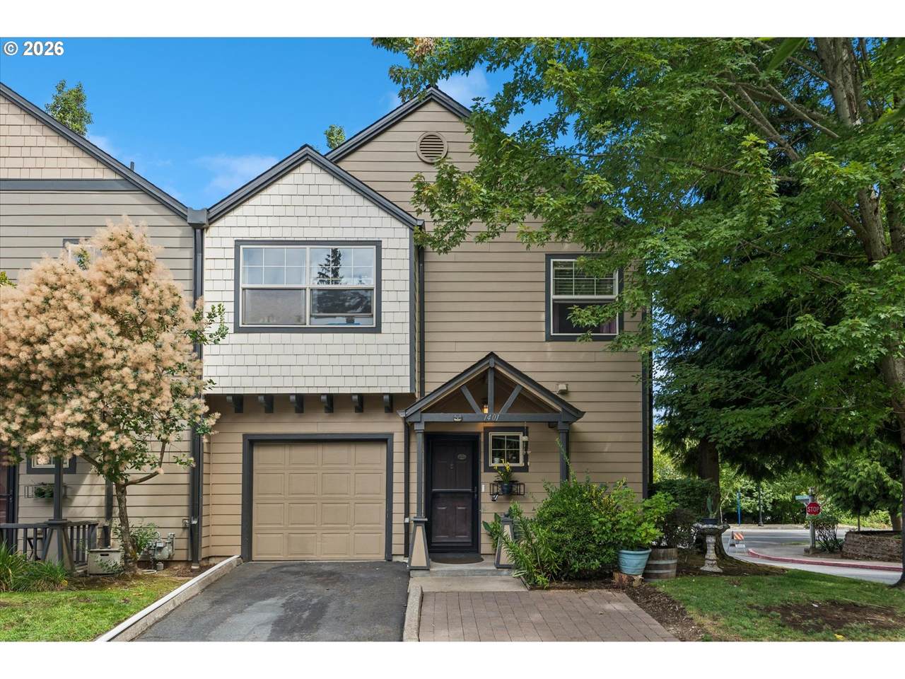 1401 Edgefield Meadows Ct - Photo 1