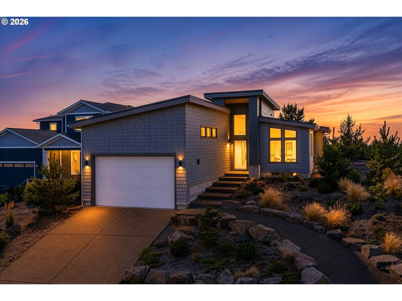 557 Sea View Dr - Photo 1