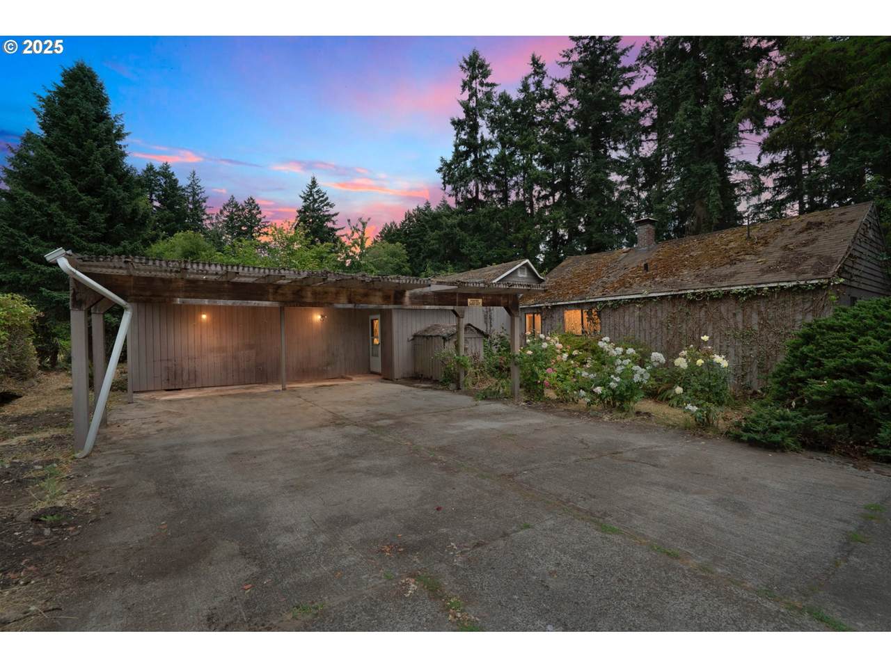 322 43RD Ave - Photo 1
