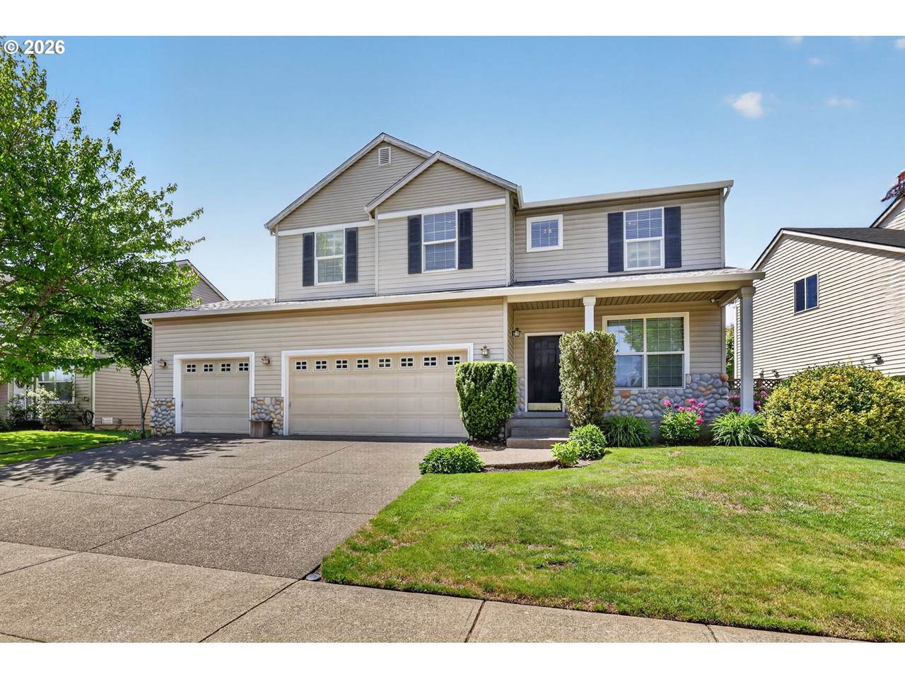 2571 Graystone Dr - Photo 1
