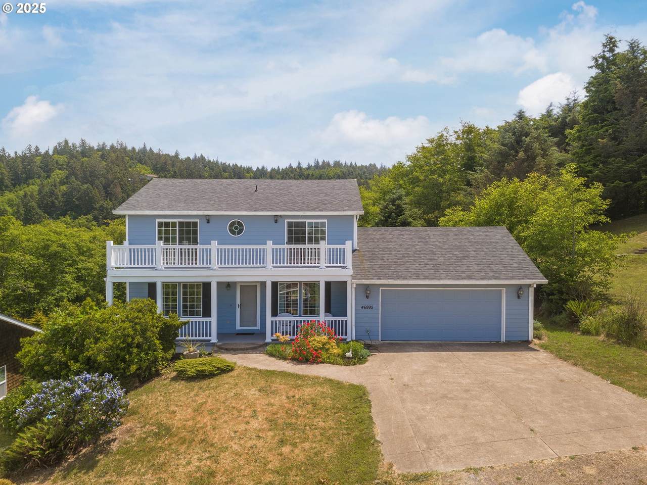 46995 Beach Crest Dr - Photo 1