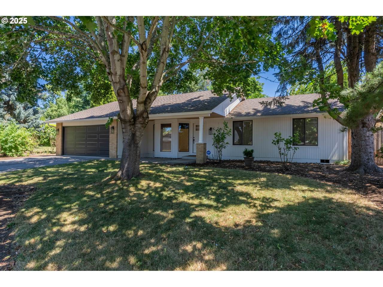 10405 24TH Ave - Photo 1