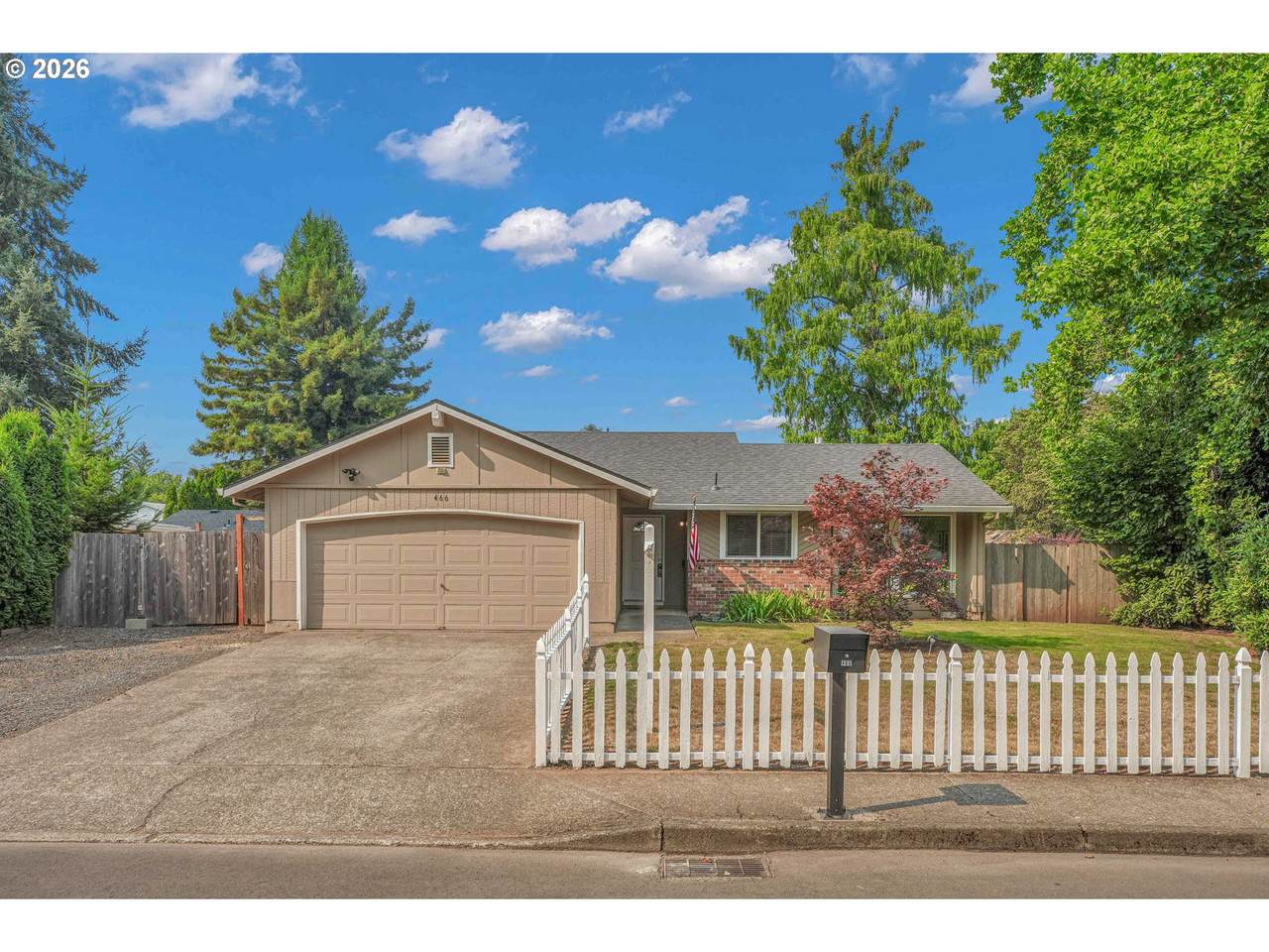 466 13TH Ave - Photo 1