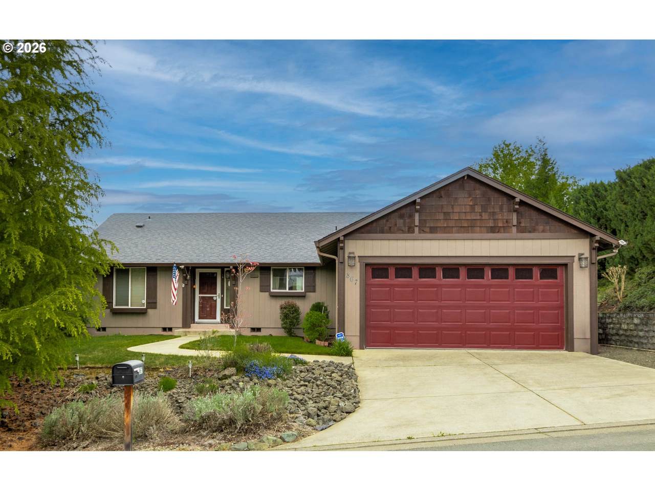 867 Summerwood St - Photo 1