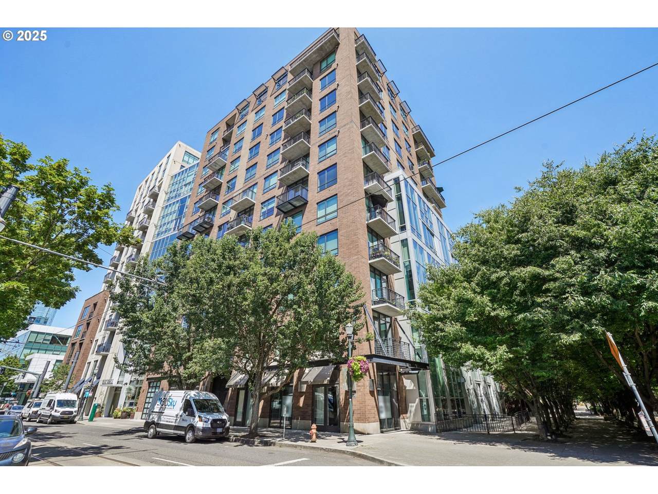 922 11TH Ave - Photo 1