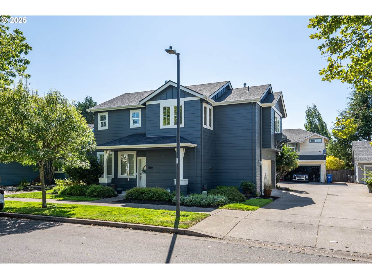 1660 Riley Ln - Photo 1