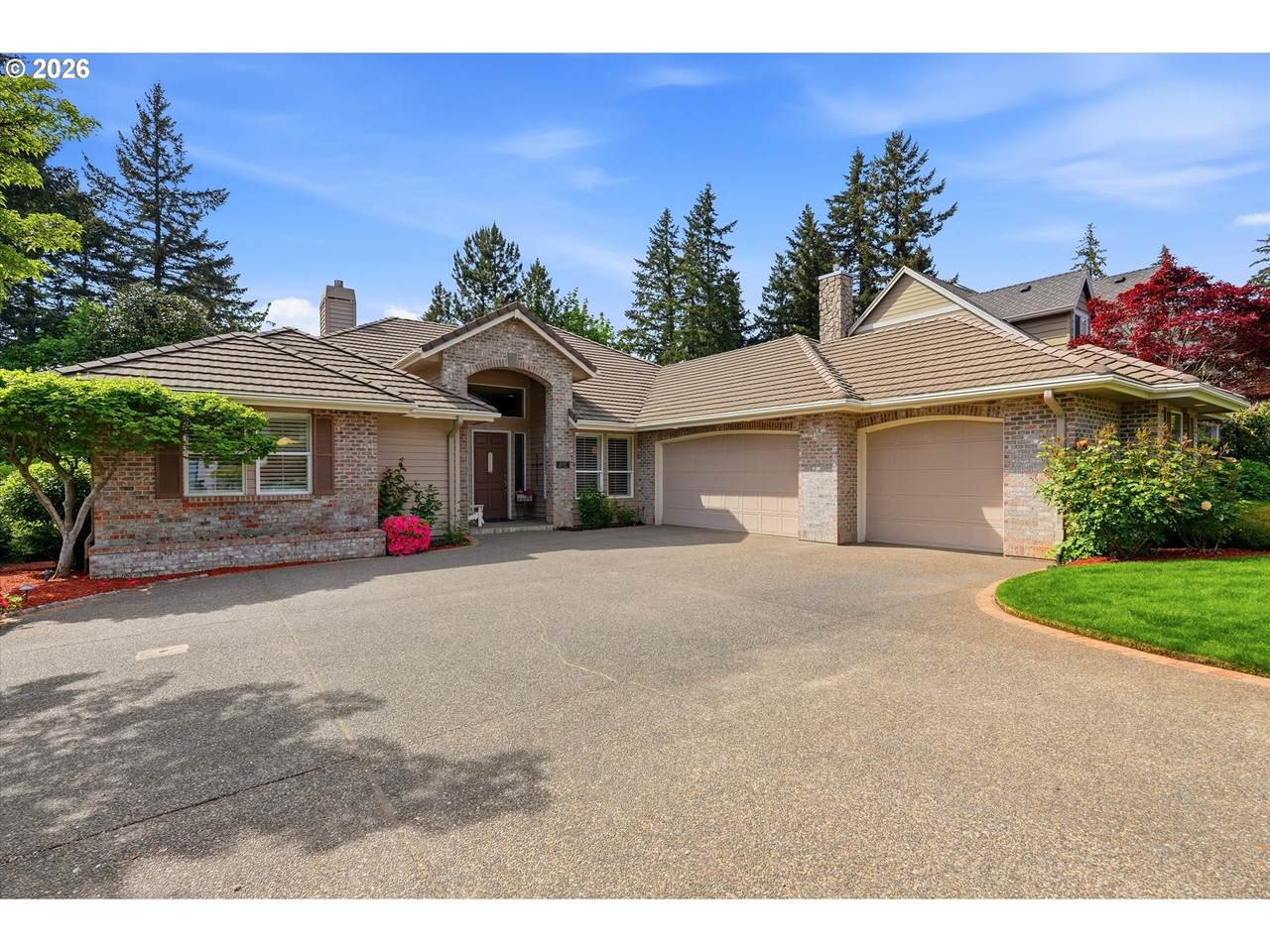 https://bt-photos.global.ssl.fastly.net/portland/1280_boomver_1_476351650-2.jpg