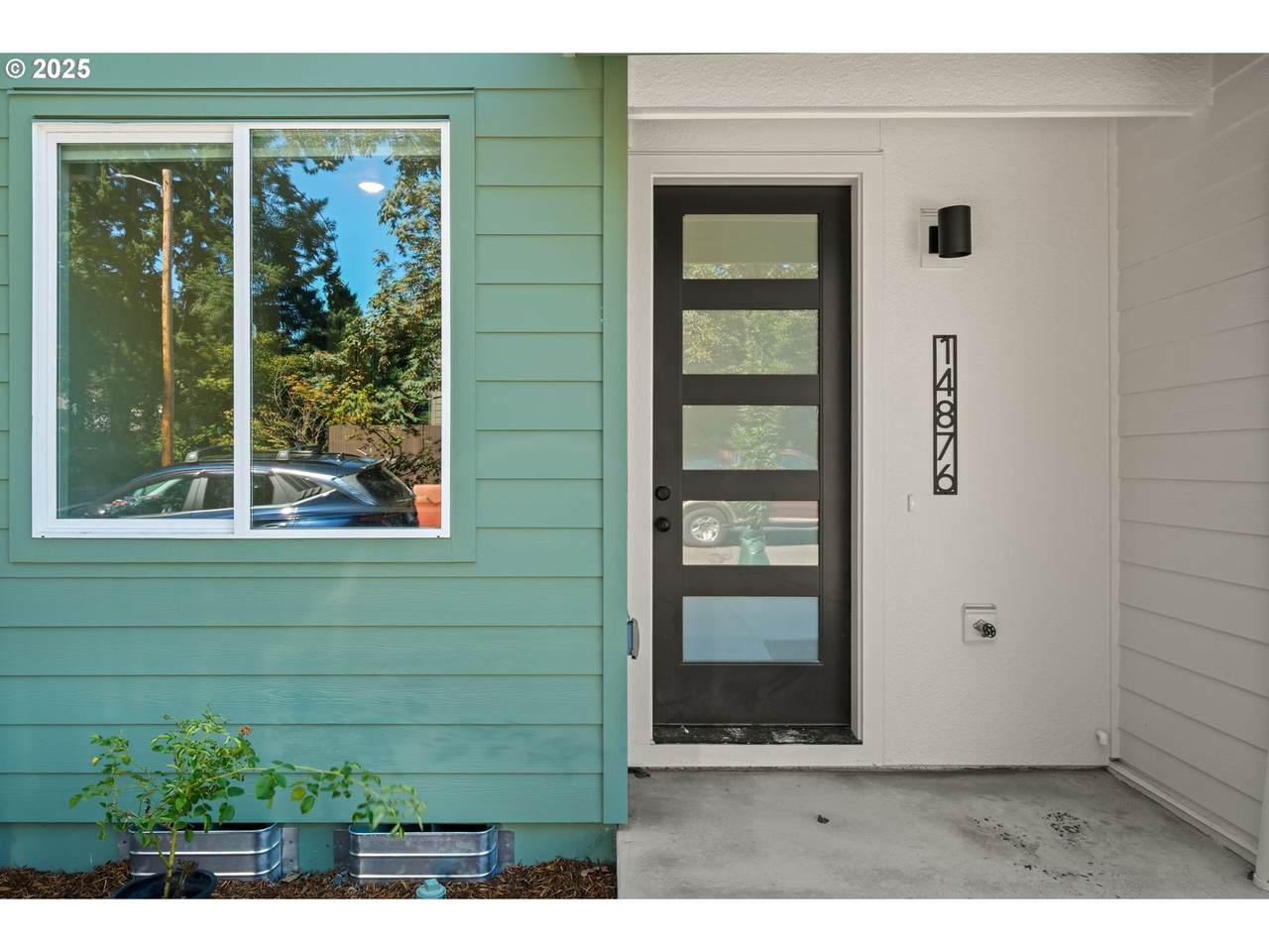 14876 Couch St - Photo 1