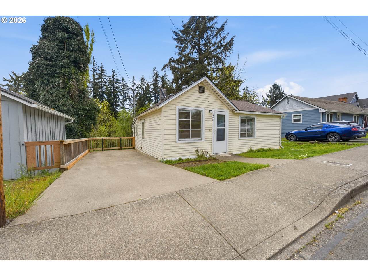 https://bt-photos.global.ssl.fastly.net/portland/1280_boomver_1_478704174-2.jpg