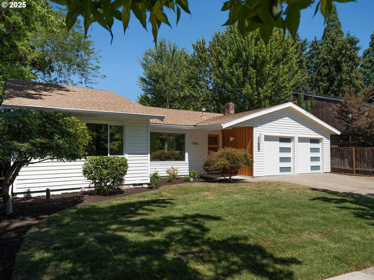 13065 Weir Rd - Photo 1