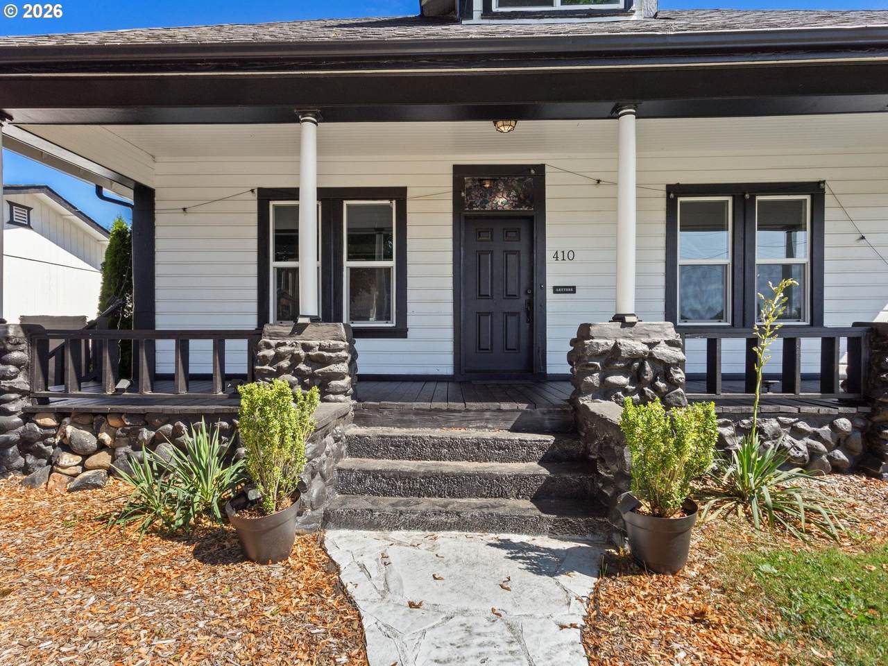 https://bt-photos.global.ssl.fastly.net/portland/1280_boomver_1_480684217-2.jpg