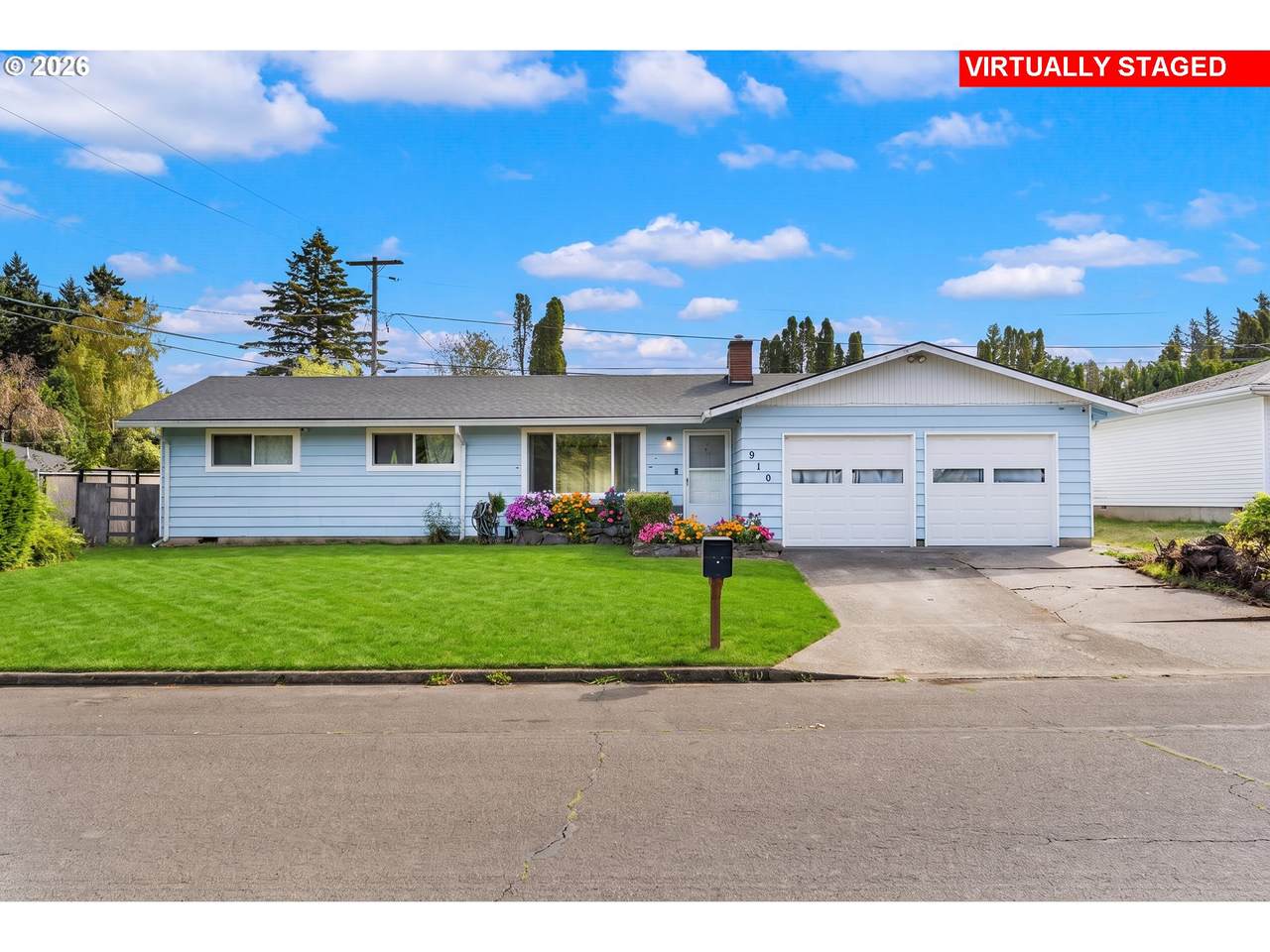 910 214TH Ave - Photo 1