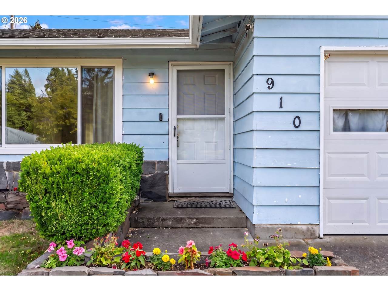 https://bt-photos.global.ssl.fastly.net/portland/1280_boomver_1_480975810-2.jpg
