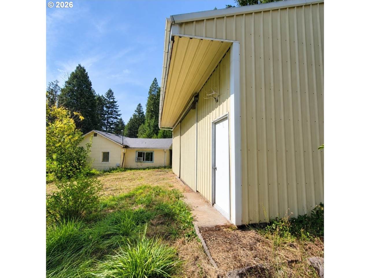 https://bt-photos.global.ssl.fastly.net/portland/1280_boomver_1_482212960-2.jpg