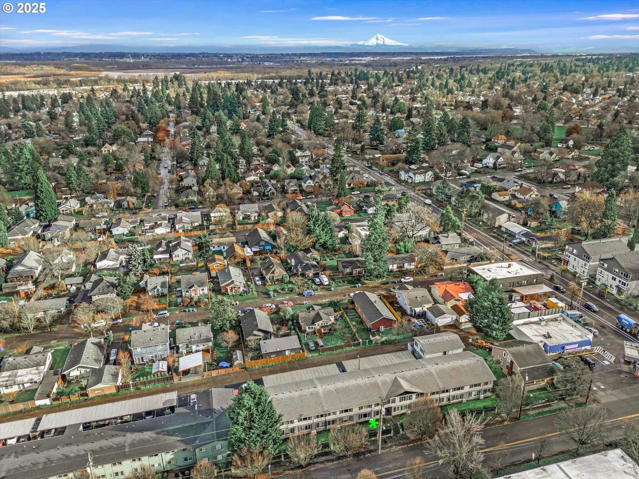 9221 Lombard St - Photo 1