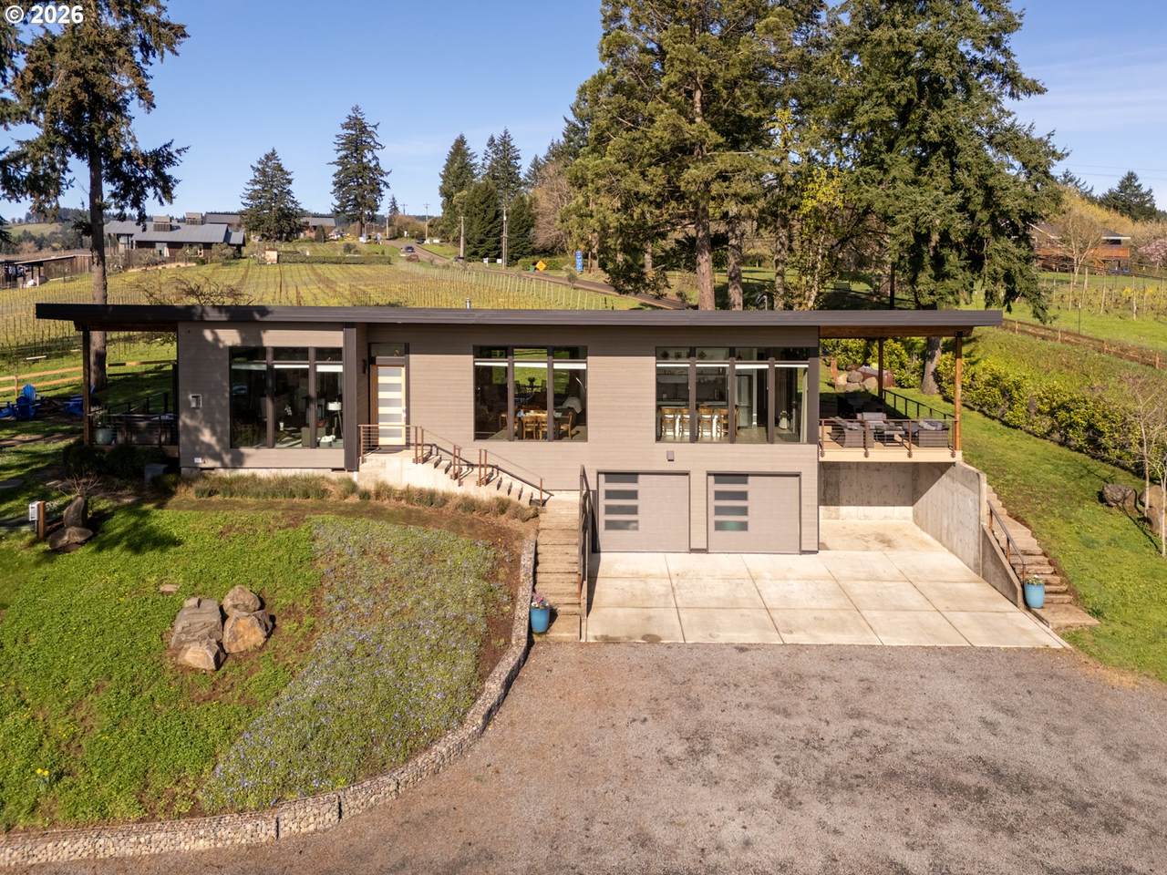 https://bt-photos.global.ssl.fastly.net/portland/1280_boomver_1_482504079-2.jpg