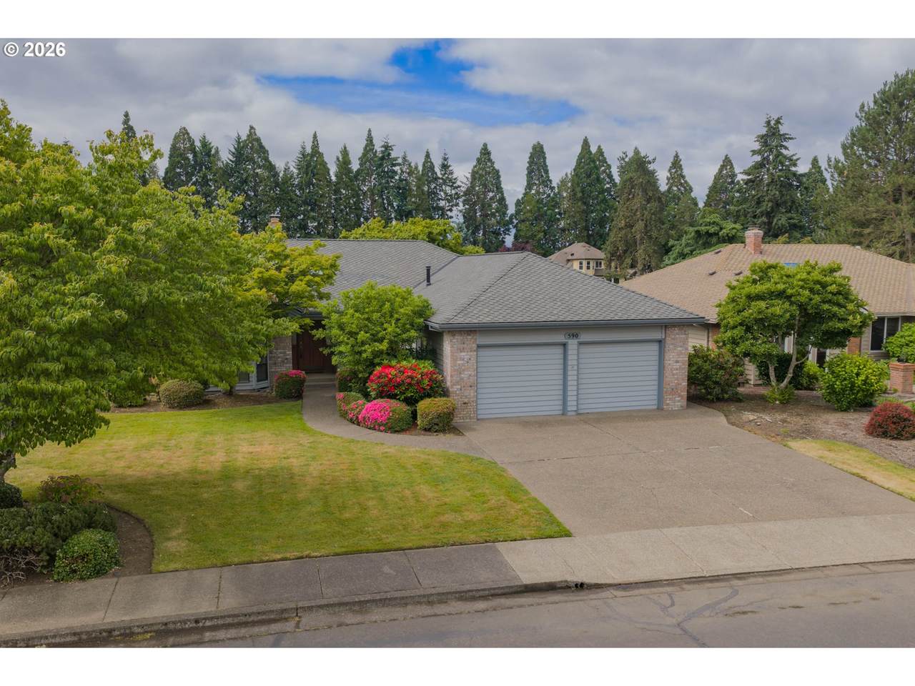 590 Snead Dr - Photo 1