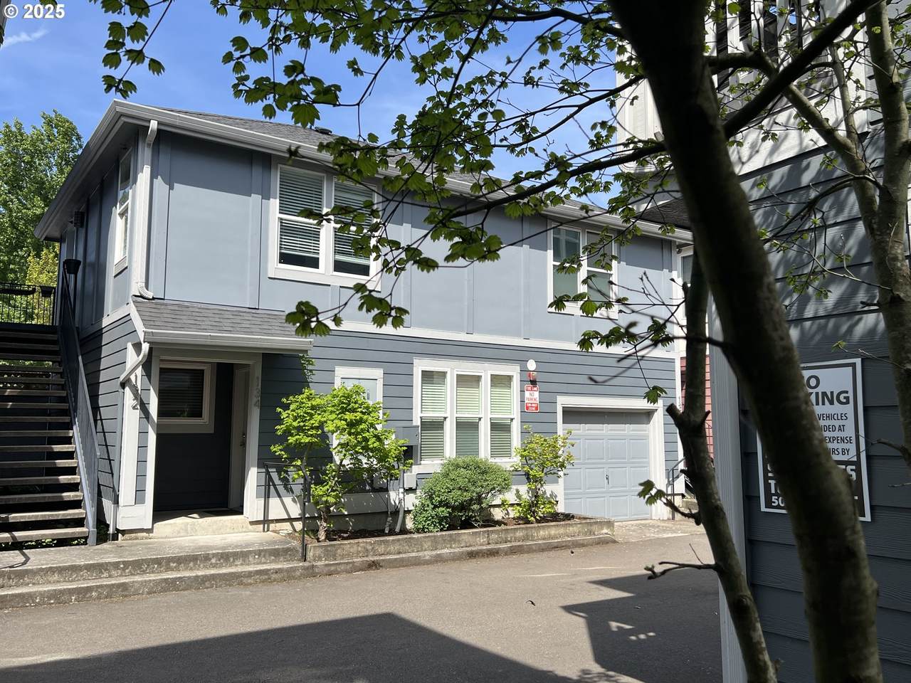 132 119TH Ave - Photo 1