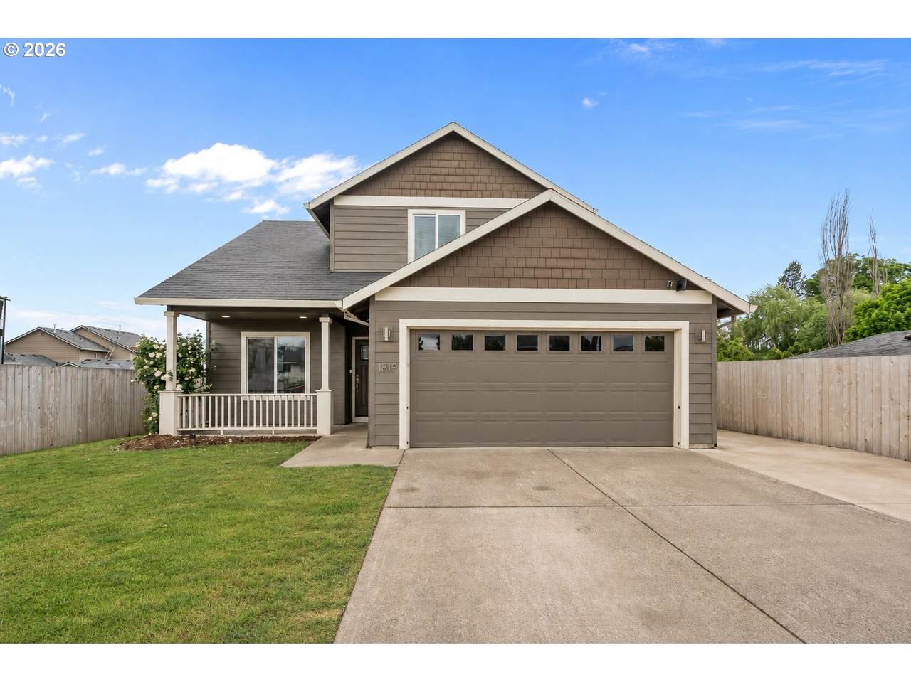 1819 Main St - Photo 1