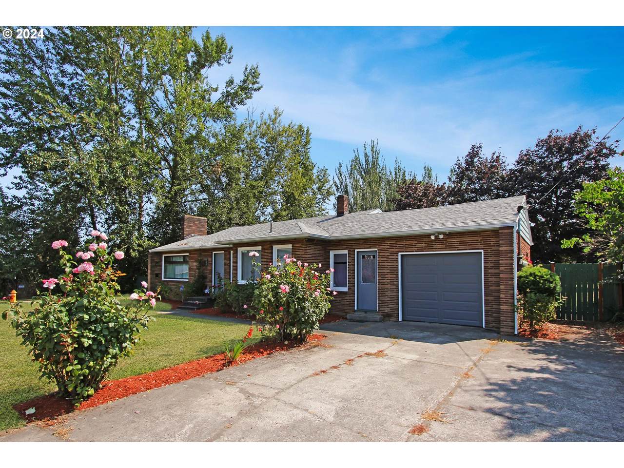 450 Hogan Rd - Photo 1