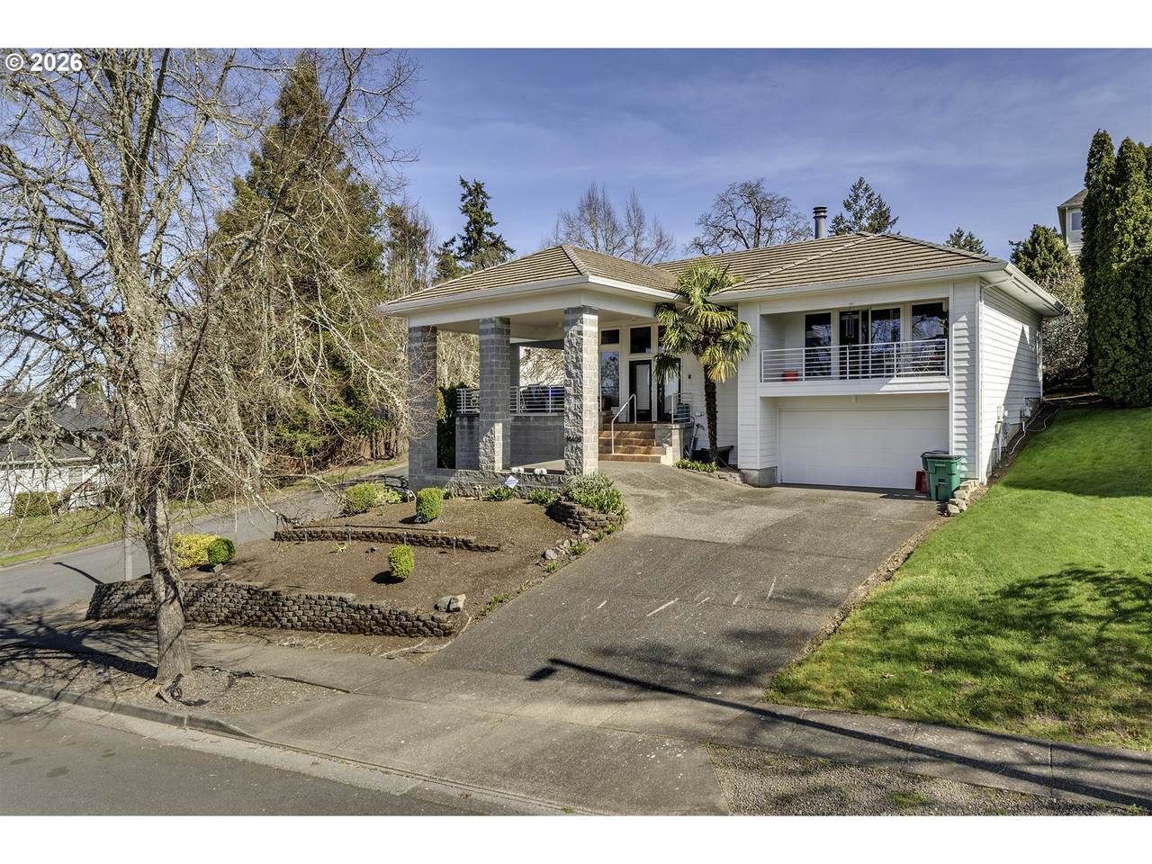https://bt-photos.global.ssl.fastly.net/portland/1280_boomver_1_487725670-2.jpg