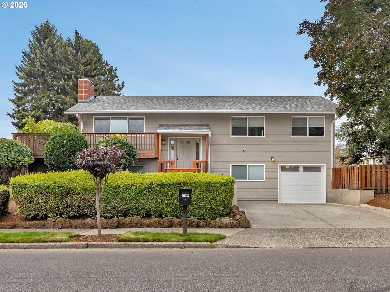 13710 Beech St - Photo 1