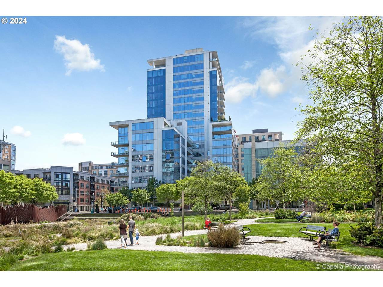 1001 Lovejoy St - Photo 1