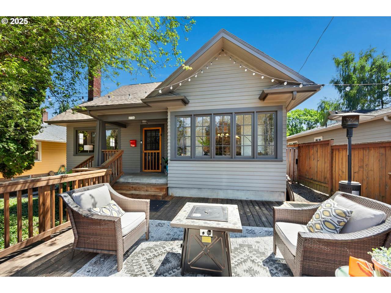 2736 Stark St - Photo 1
