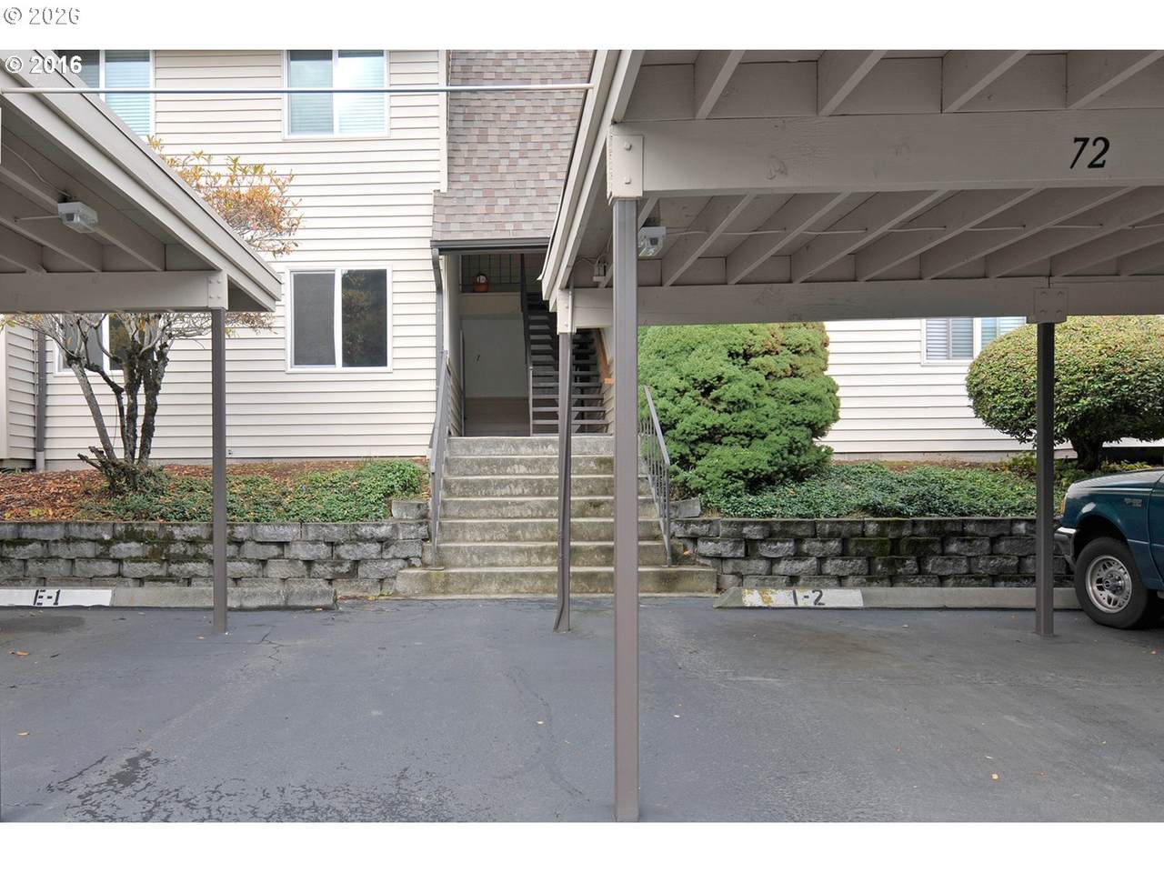 200 Florence Ave - Photo 1