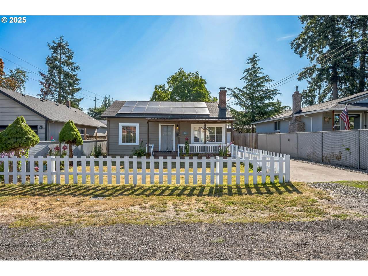 420 Linden Ave - Photo 1