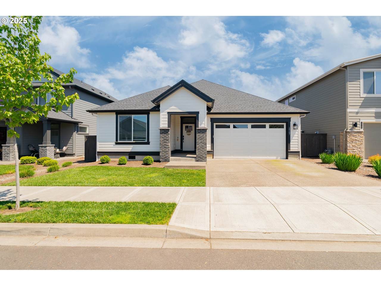 10107 136TH Ave - Photo 1