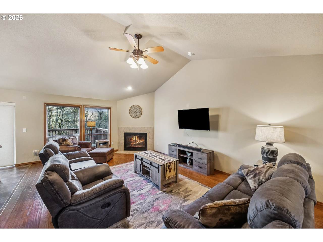 https://bt-photos.global.ssl.fastly.net/portland/1280_boomver_1_498786809-2.jpg