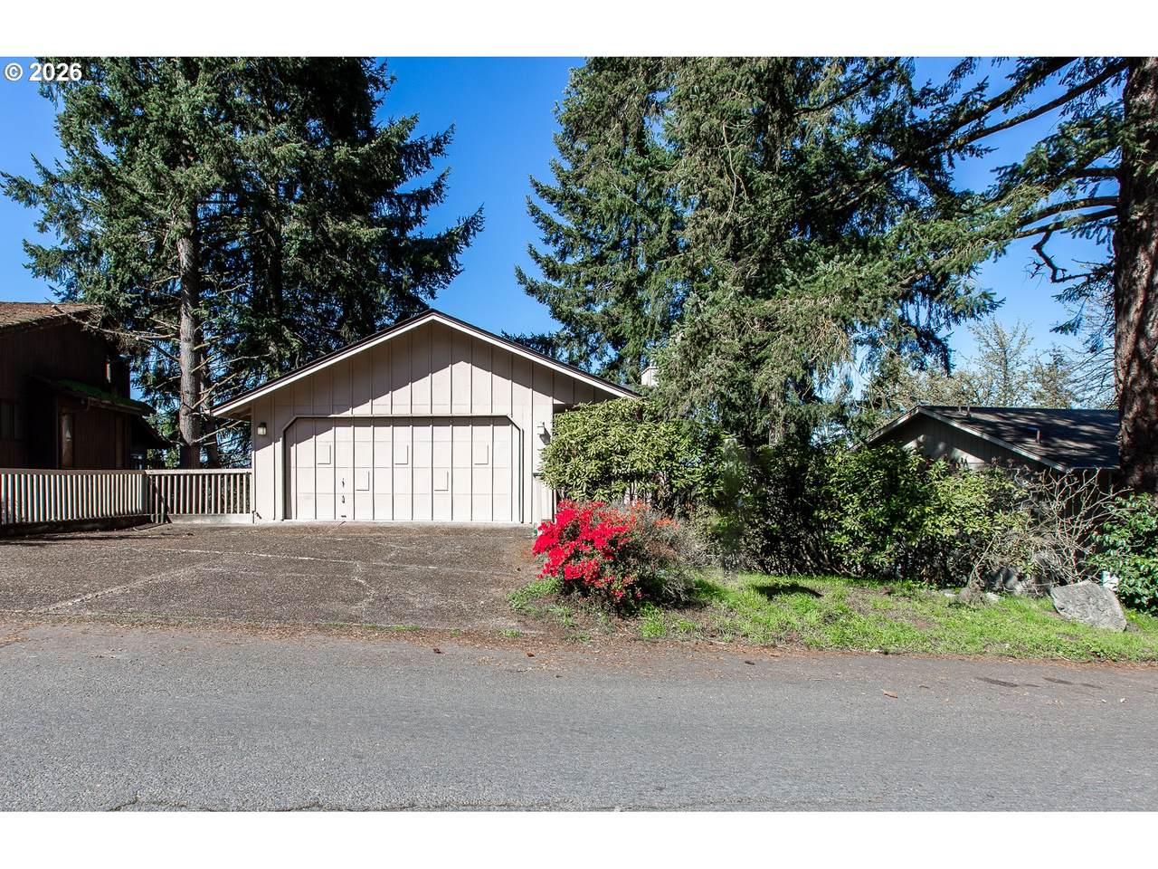 https://bt-photos.global.ssl.fastly.net/portland/1280_boomver_1_498992673-2.jpg