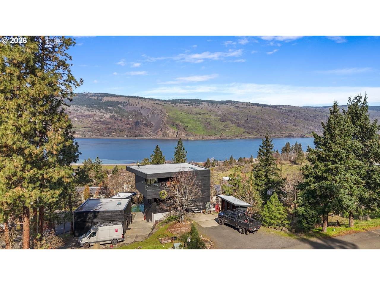 https://bt-photos.global.ssl.fastly.net/portland/1280_boomver_1_500249597-2.jpg