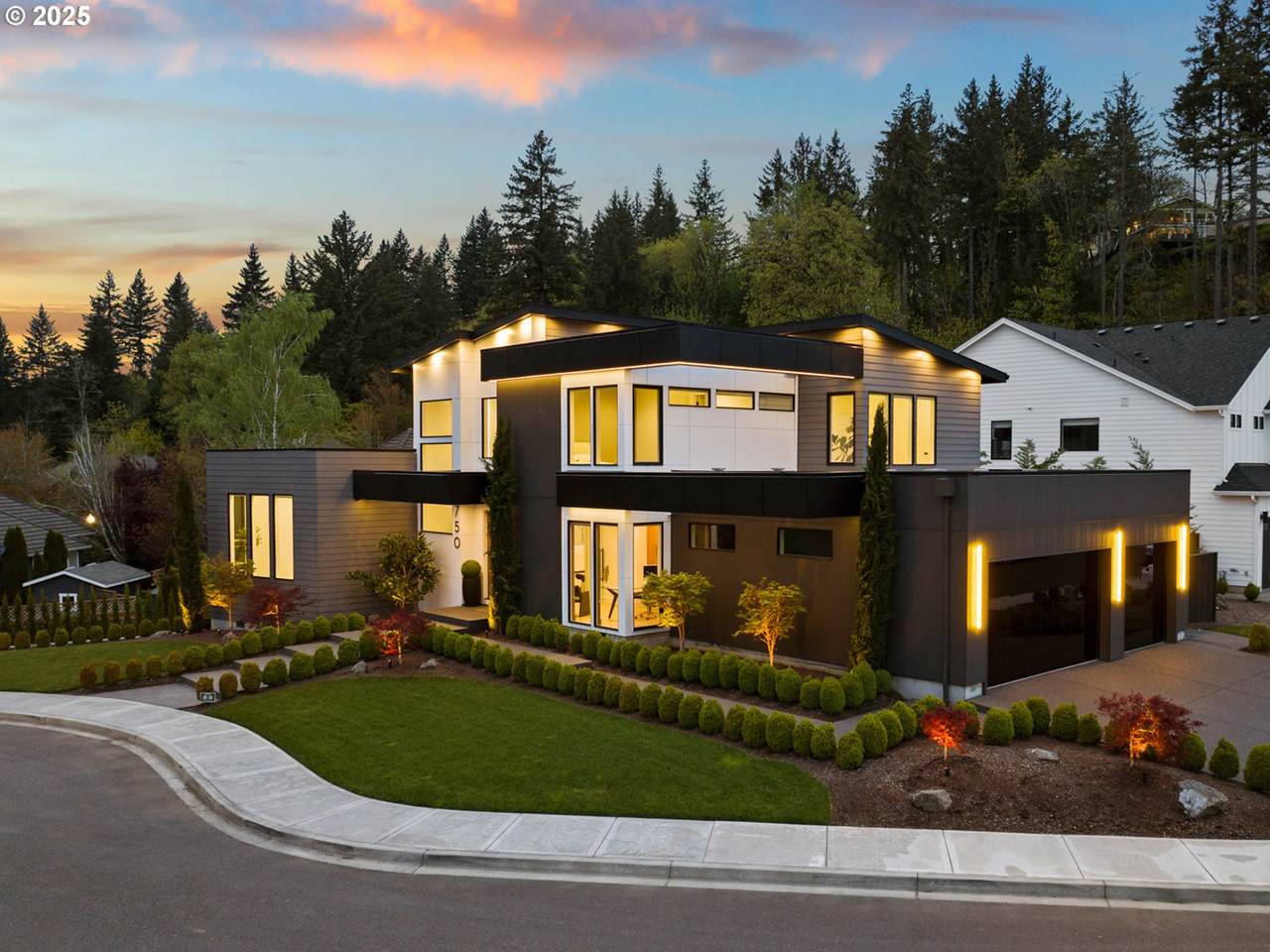 750 Province Ct - Photo 1