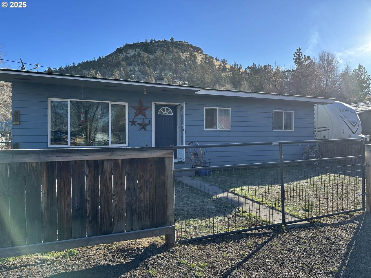 900 Willowdale Dr - Photo 1