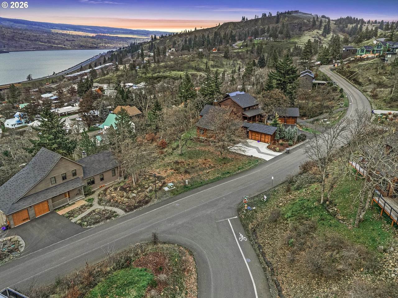 https://bt-photos.global.ssl.fastly.net/portland/1280_boomver_1_502792152-2.jpg