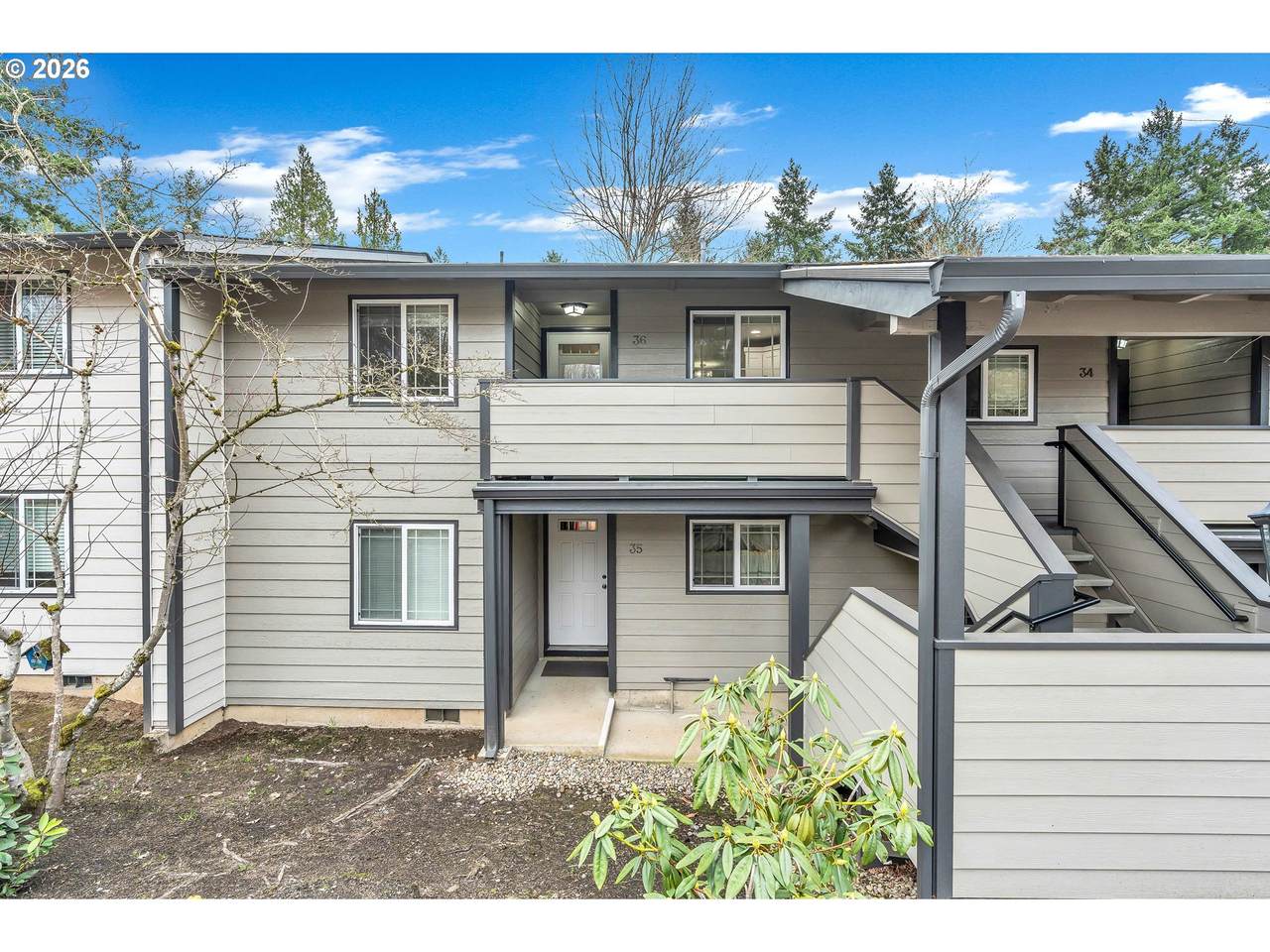 29700 Courtside Dr - Photo 1