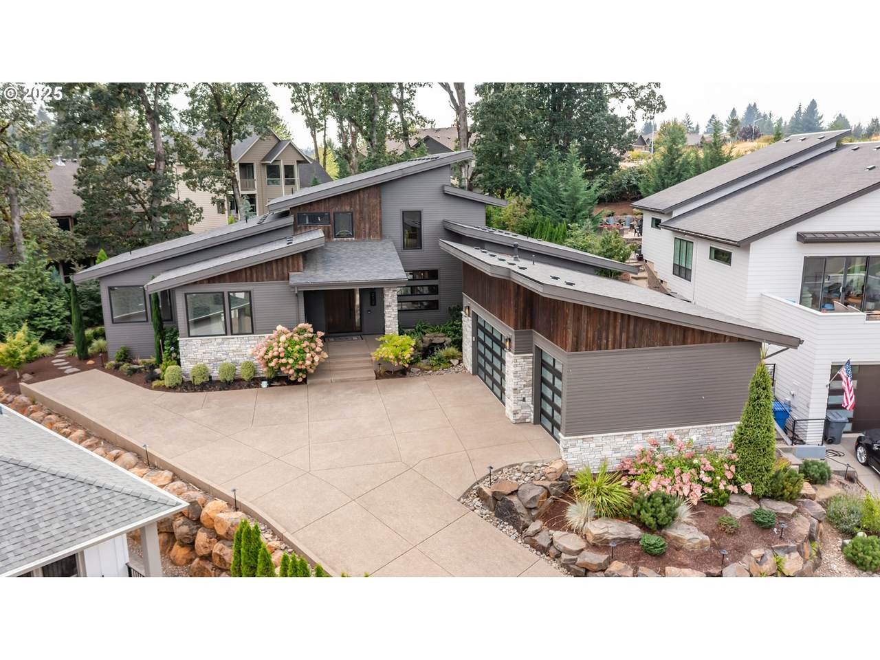 212 Kurth Meadow Ave - Photo 1