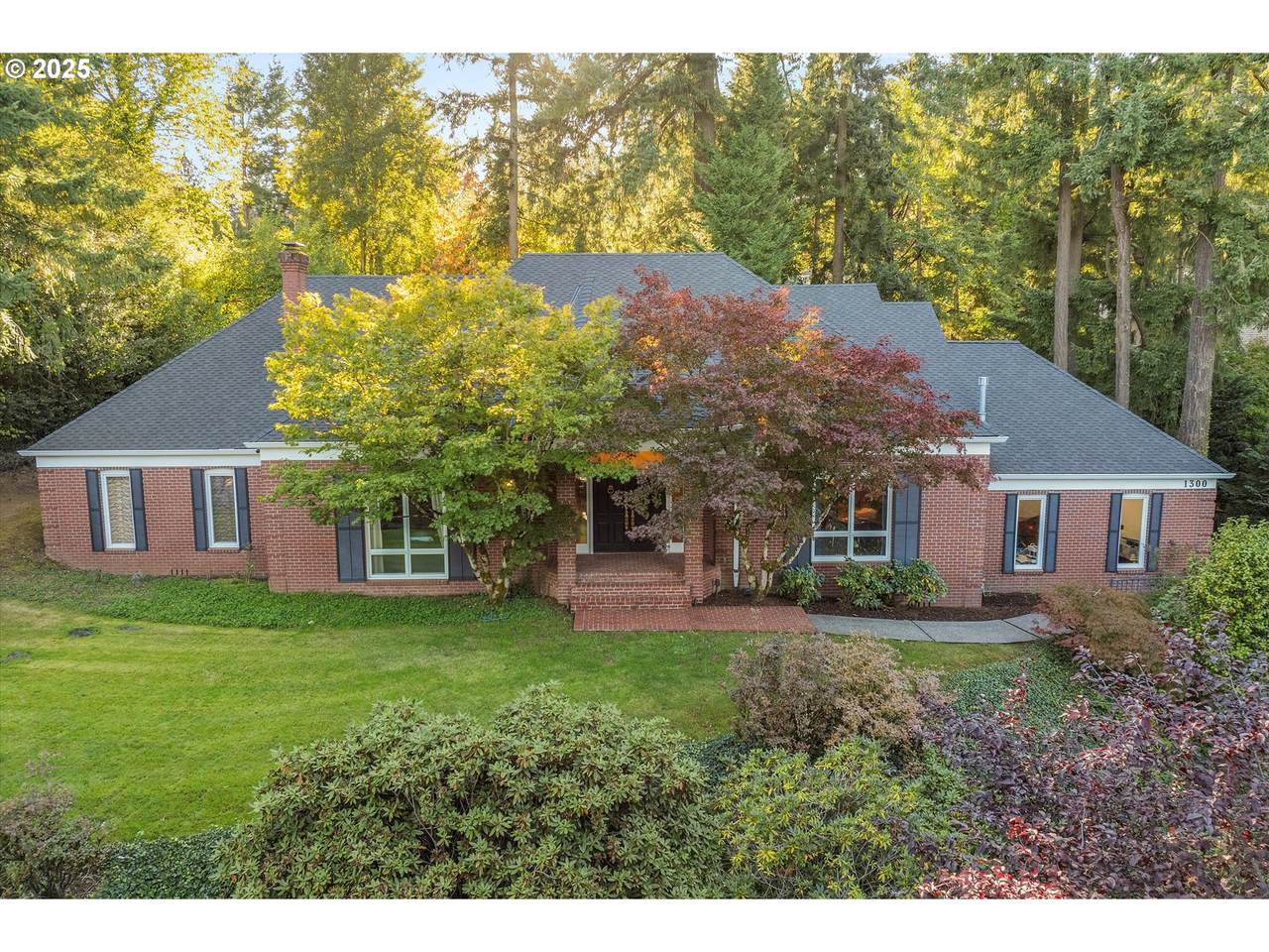 1300 Tyndall Ct - Photo 1